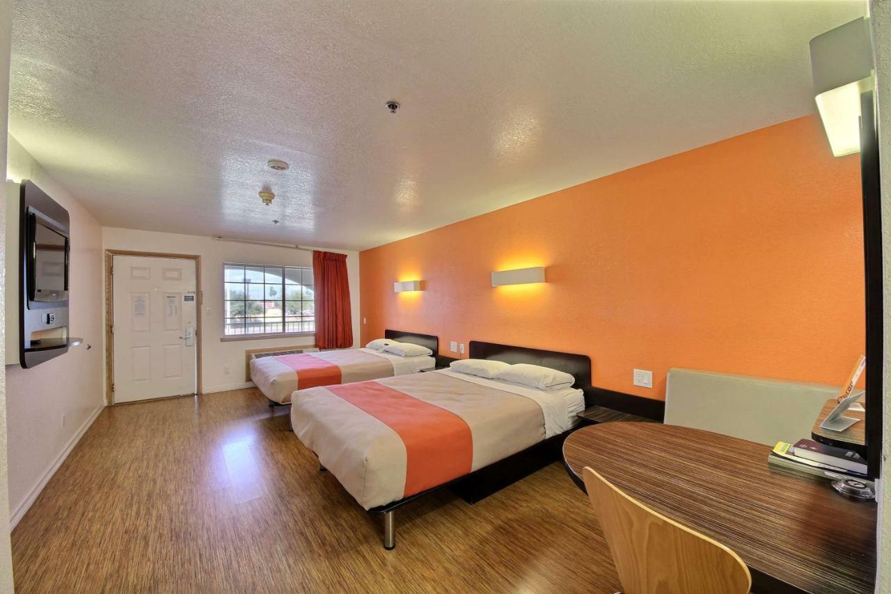 Motel 6-Edinburg, Tx Exteriör bild